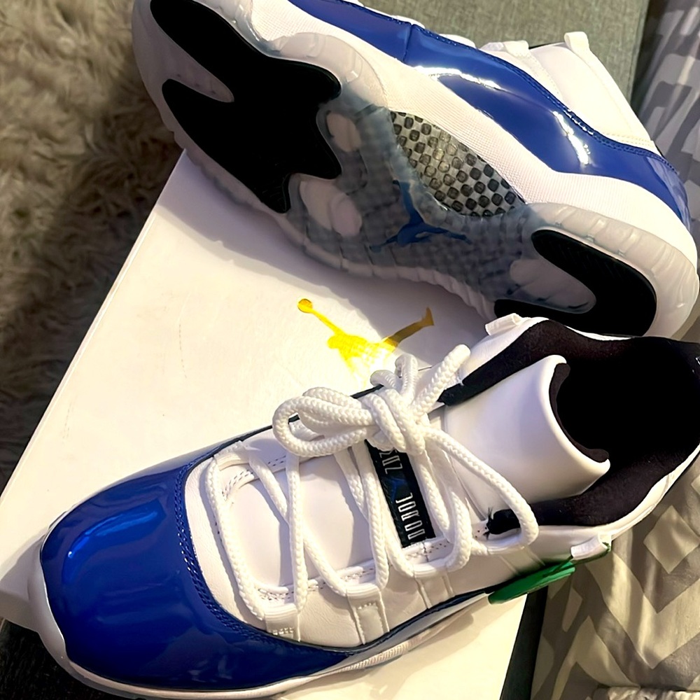Authentic Jordan 11’s Retro Low - Picture 2 of 5